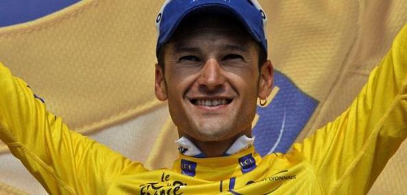 Le maillot jaune sur le Tour de France représente évidemment l'un des plus beaux souvenirs de Cyril Dessel - Photo AFP