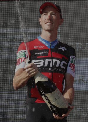 dennis vuelta